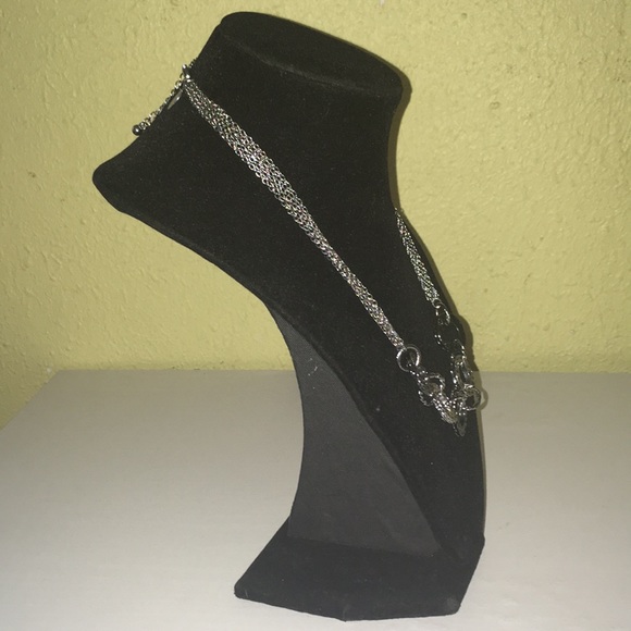 Lia Sophia Necklace silver & great good condition. - Picture 6 of 12